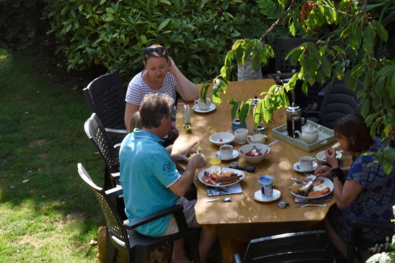 Ward Avenue B&B Cowes  Ngoại thất bức ảnh